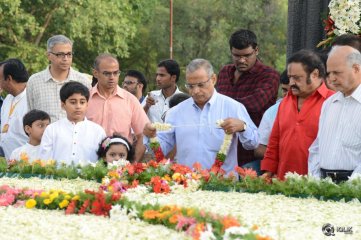 NTR Family Visit to NTR Ghat 2015